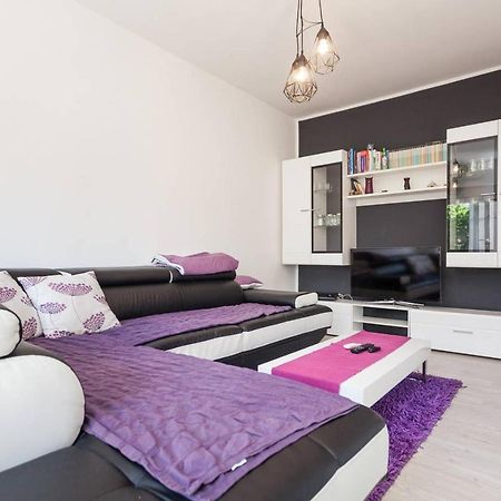 Apartman Mark Lägenhet Pula Exteriör bild