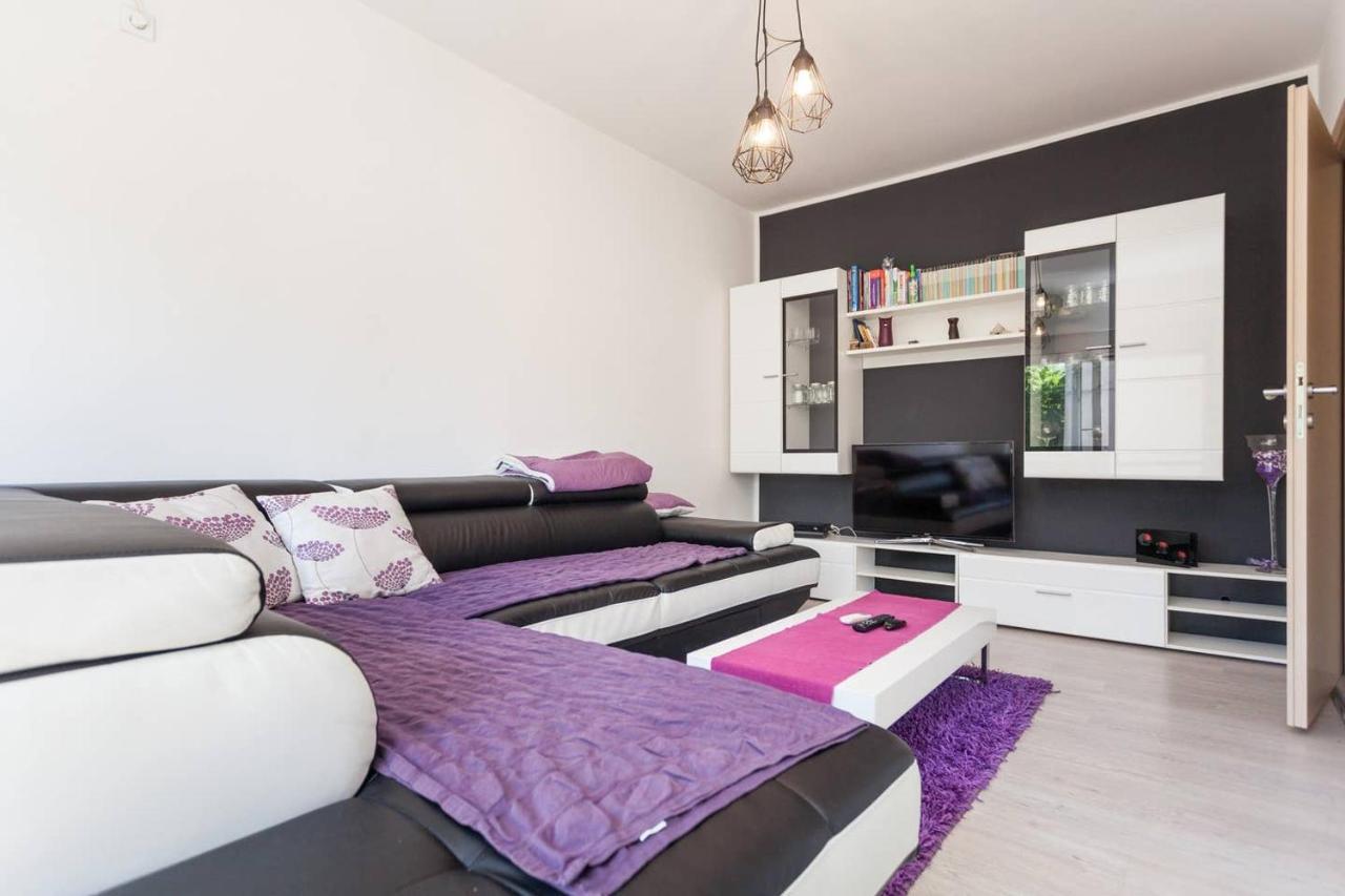 Apartman Mark Lägenhet Pula Exteriör bild