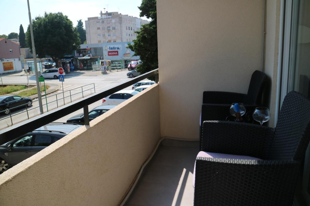 Apartman Mark Lägenhet Pula Exteriör bild